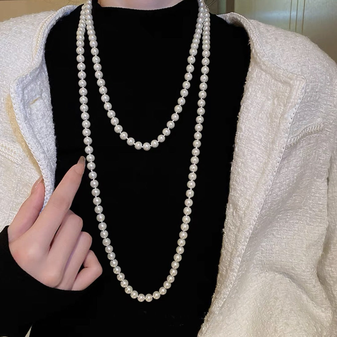 Long Layered Pearl Necklace for Women – Light Luxury Sweater Chain for Autumn & Winter