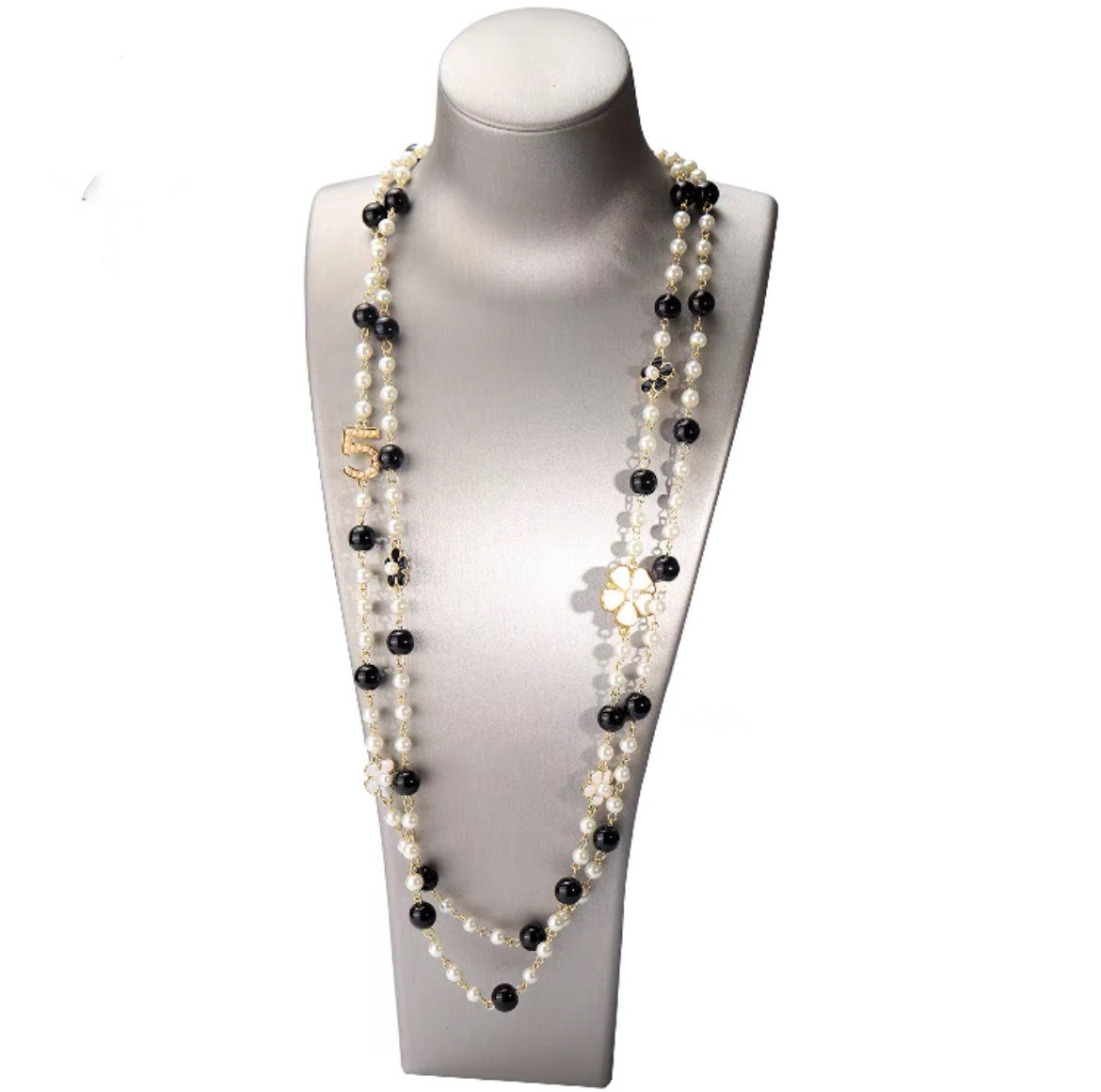 Long Layered Pearl Necklace for Women – Light Luxury Sweater Chain for Autumn & Winter