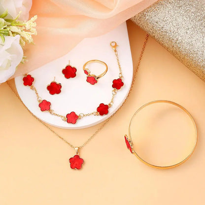Elegant Five-Leaf Clover Jewelry