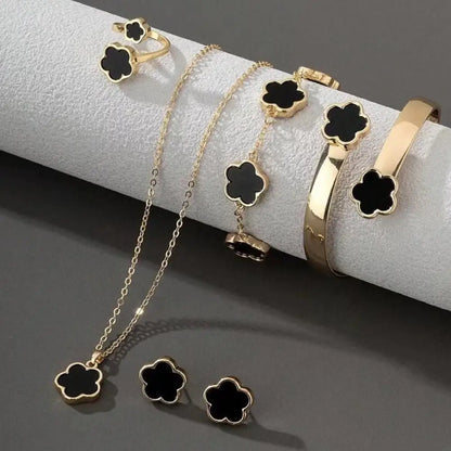 Elegant Five-Leaf Clover Jewelry
