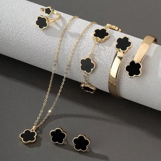 Elegant Five-Leaf Clover Jewelry