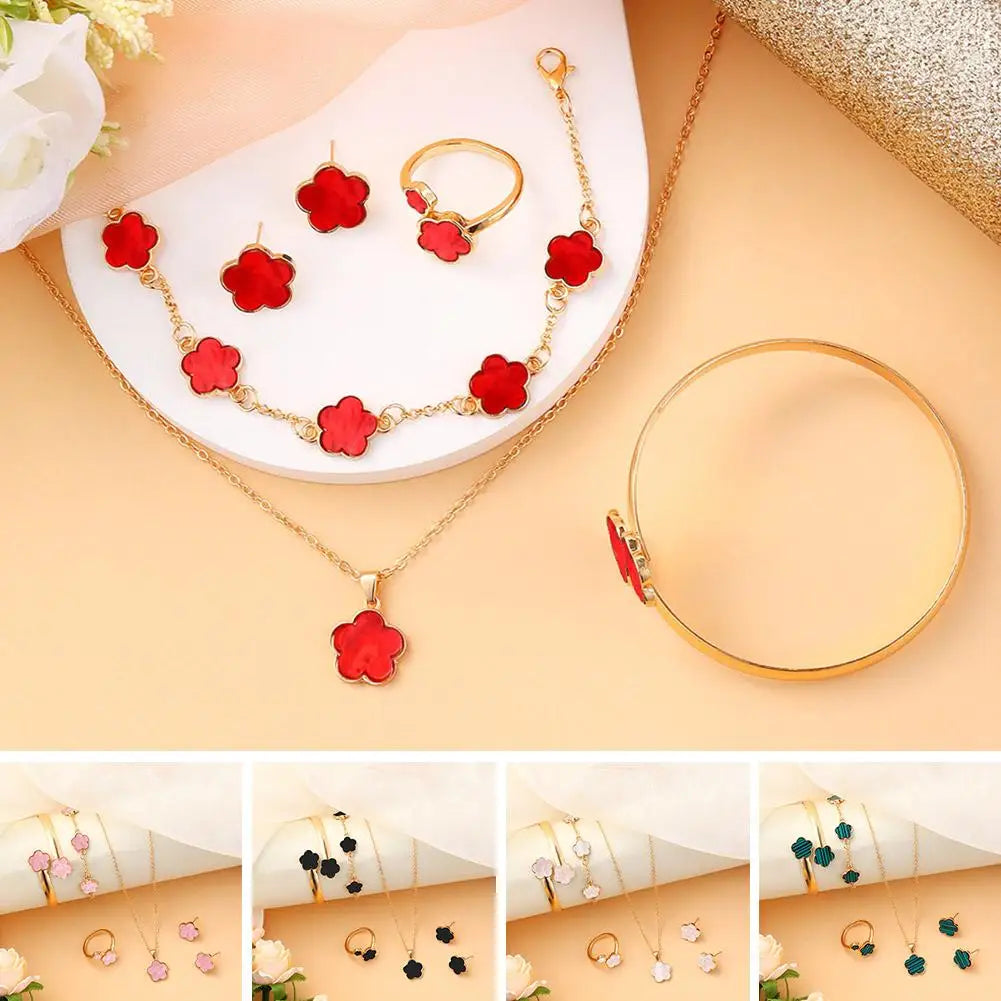 Elegant Five-Leaf Clover Jewelry