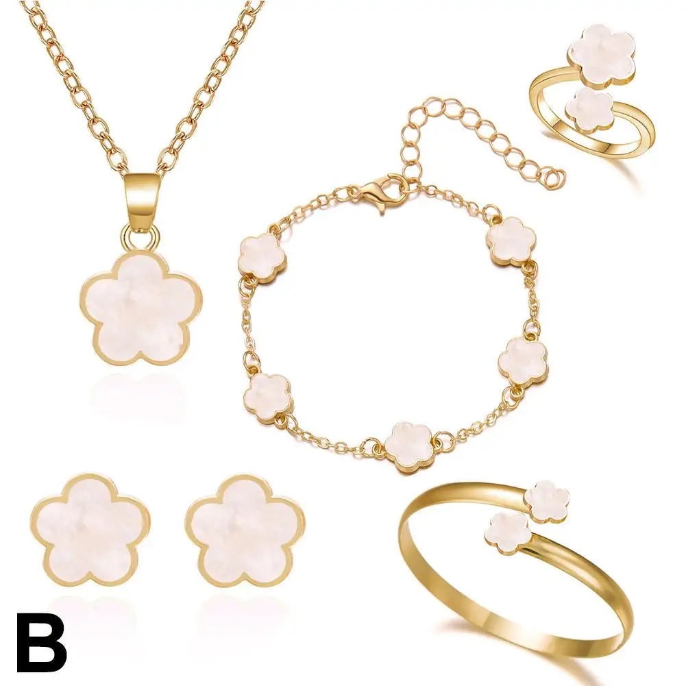 Elegant Five-Leaf Clover Jewelry