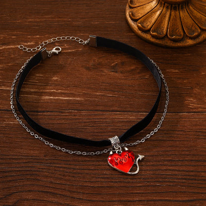 Gothic Lace Rose Choker Necklace – Neo-Gothic Women's Neck Accessory
