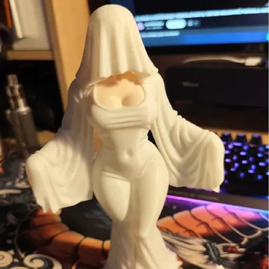 3D Printed Ghost Ornament – 12cm White Halloween Decoration