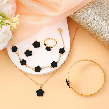 Elegant Five-Leaf Clover Jewelry