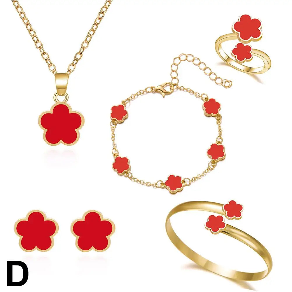Elegant Five-Leaf Clover Jewelry