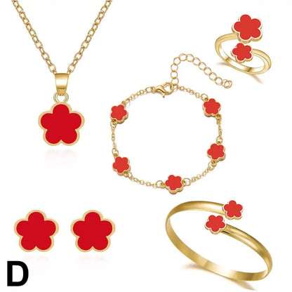 Elegant Five-Leaf Clover Jewelry