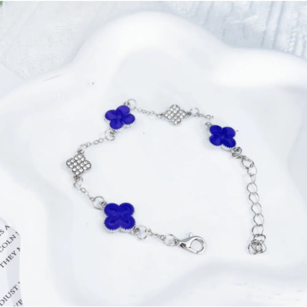 Elegant Four-Leaf Clover Bracelet